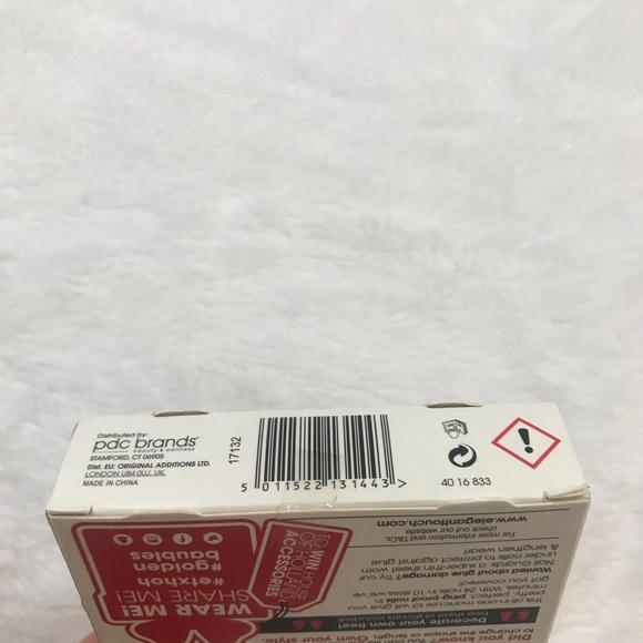 NEW ELEGANT TOUCH GOLDEN BAUBLES CHRISTMAS NAILS - Picture 5 of 10